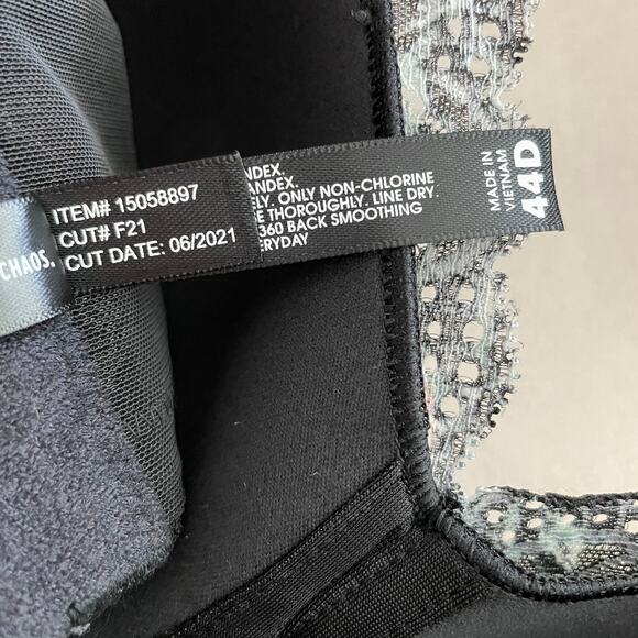 Torrid NWT Lightly Lined Everyday Wire-Free Bra Floral 360° Back Smoothing 44D - Picture 10 of 11